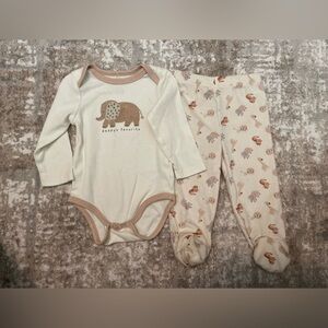 Kyle & Deanna Adorable Cream and Brown Elephant Print Baby One Piece Set 6/9M